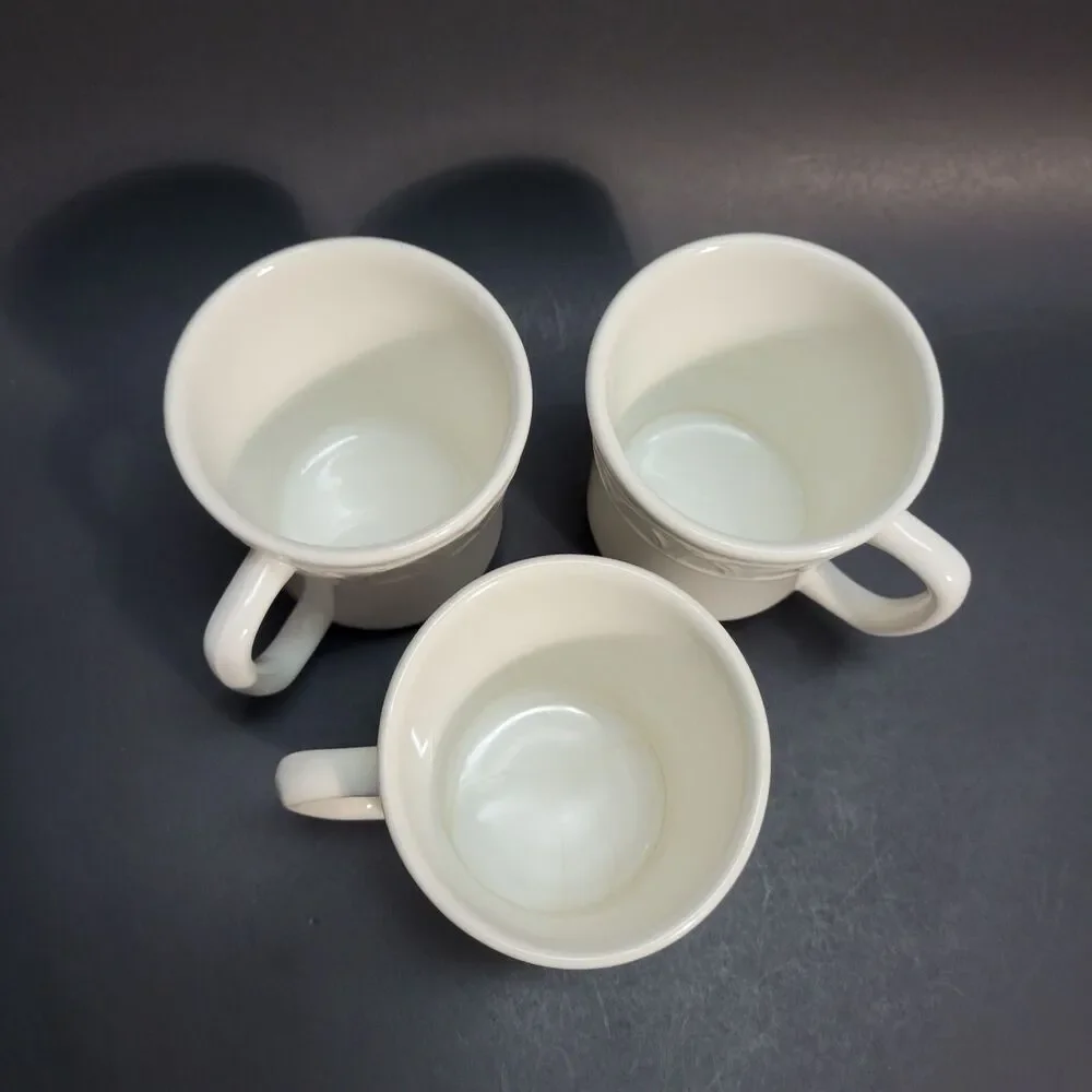 Pier One Import Coffee Mugs Made In Italy White Set Of 3. Glazing